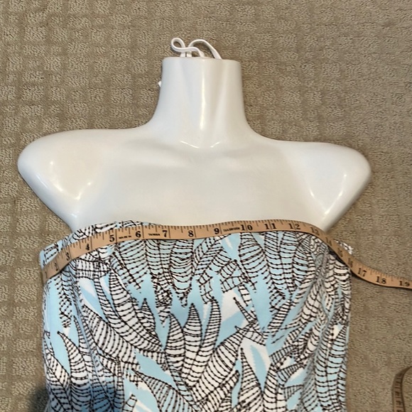 Just listed💙 strapless jumpsuit with side zip and wide legged cropped pant - Picture 12 of 16